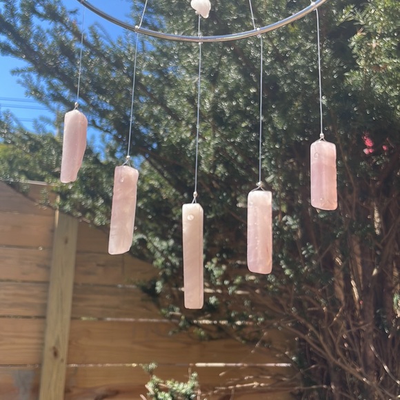 Rose 🌹 Quartz Suncatcher Natural Crystal Healing Window Decor - Picture 5 of 8